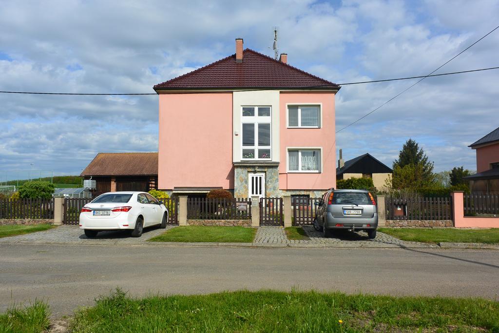 Rodinné ubytování - Family accommodation Kobylice Exterior foto